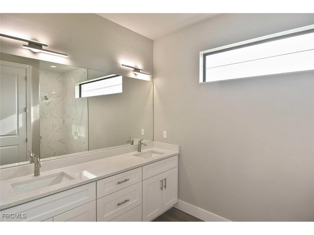 310 SW 26th Avenue Cape Coral FL 33991 2025011212 image21