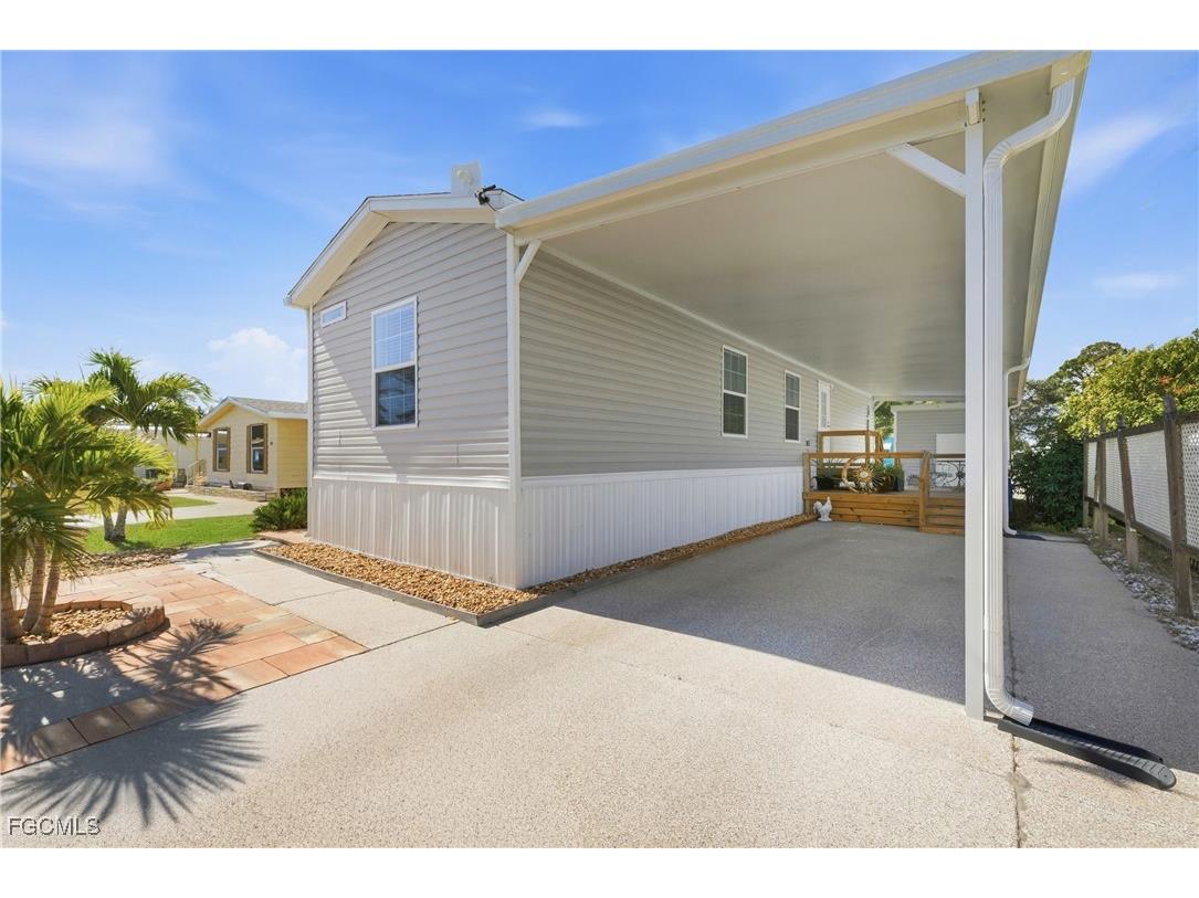 310 Shrub Lane S North Fort Myers FL 33917 2026003805 image2