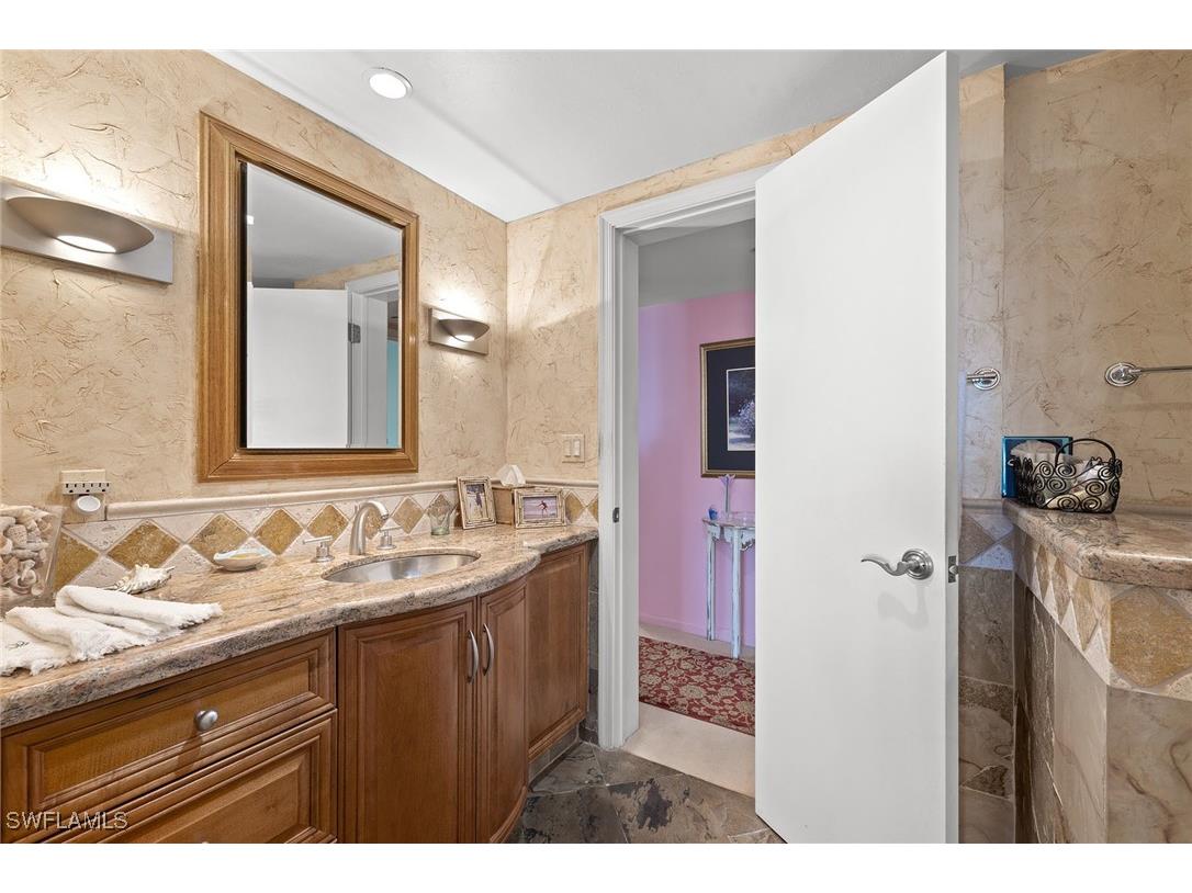 3100 Gulf Shore Boulevard N #403 Naples FL 34103 225075015 image12