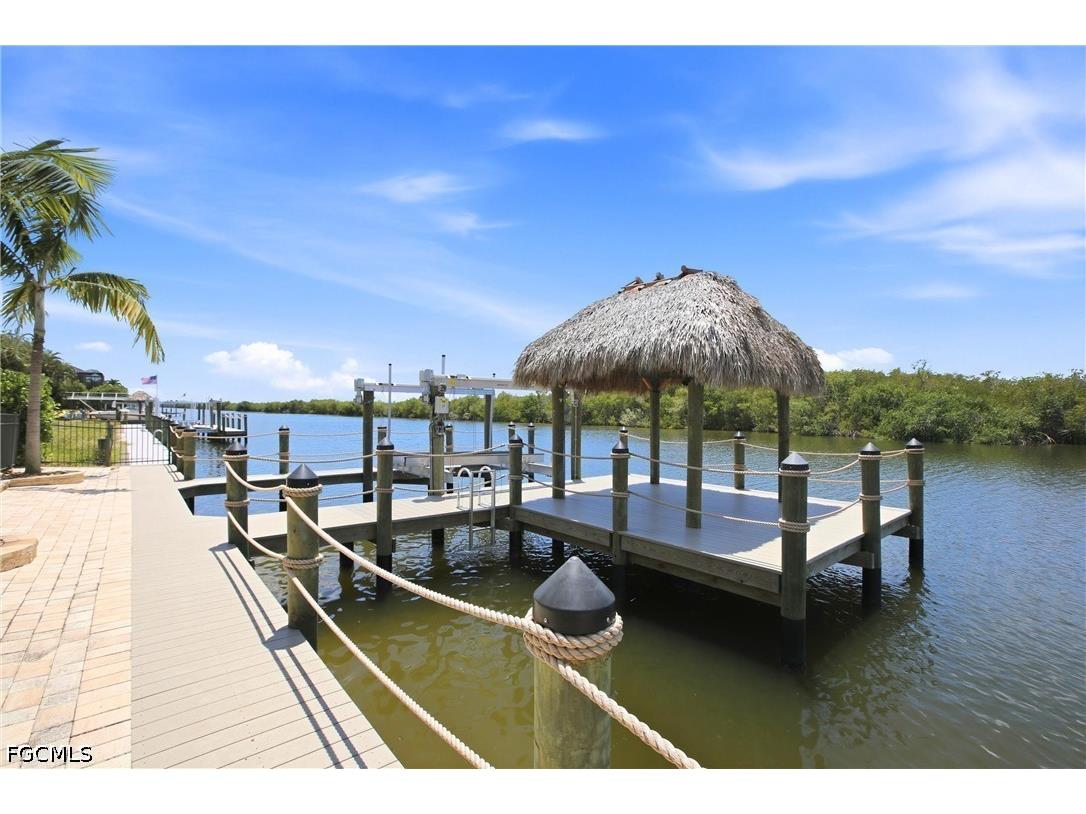 3100 Surfside Boulevard Cape Coral FL 33914 2026019678 image45