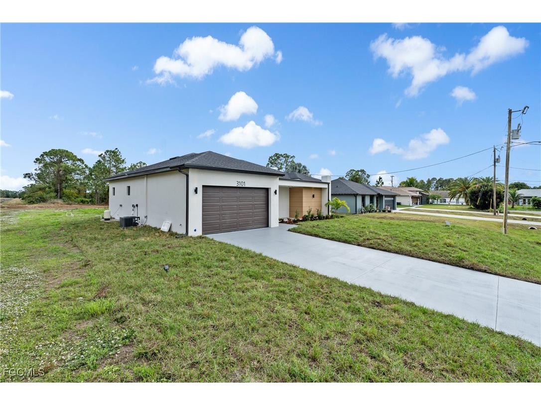 3101 Inez Avenue S Lehigh Acres FL 33976 2025023134 image2