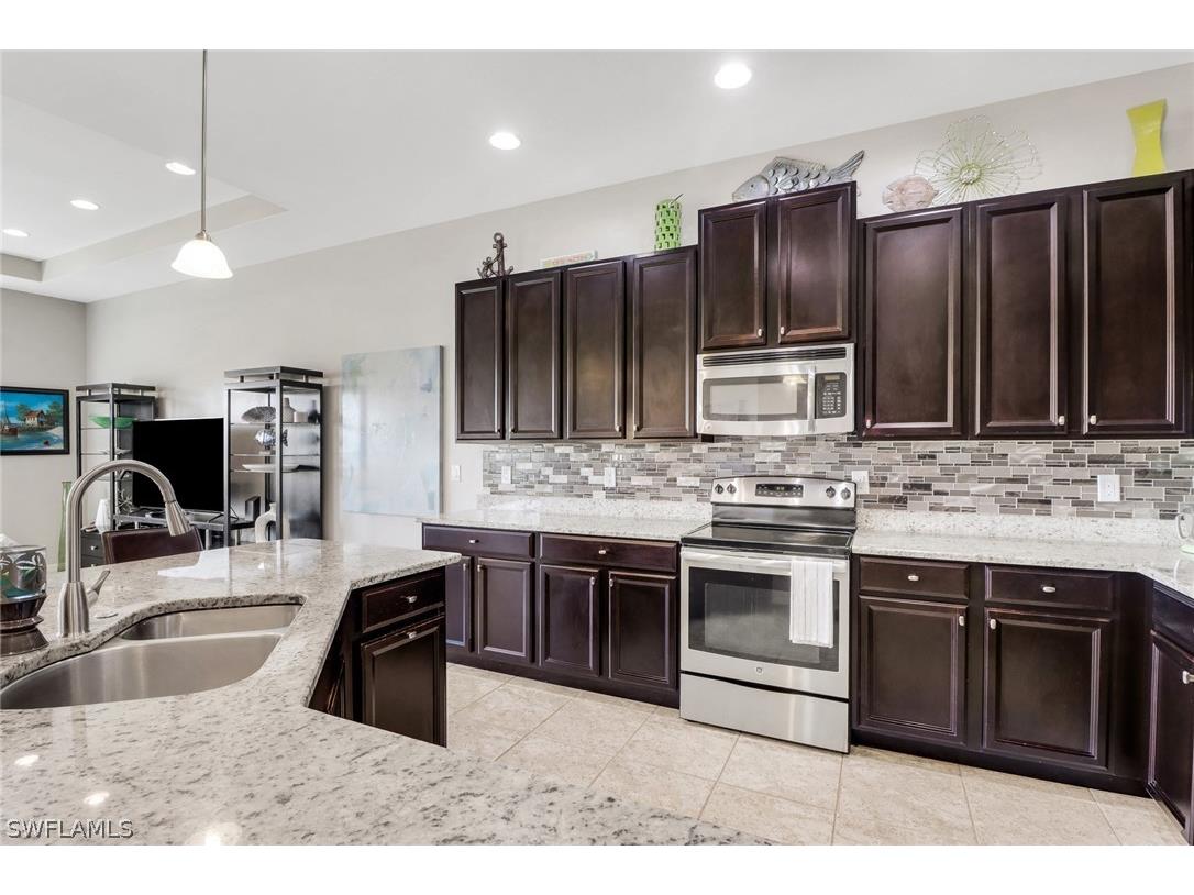 3101 Sheltered Oak Place North Fort Myers FL 33903 223010261 image1