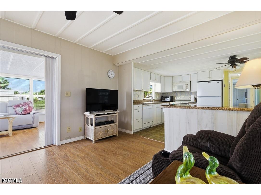 3101 Venus Lane North Fort Myers FL 33903 2026016081 image3