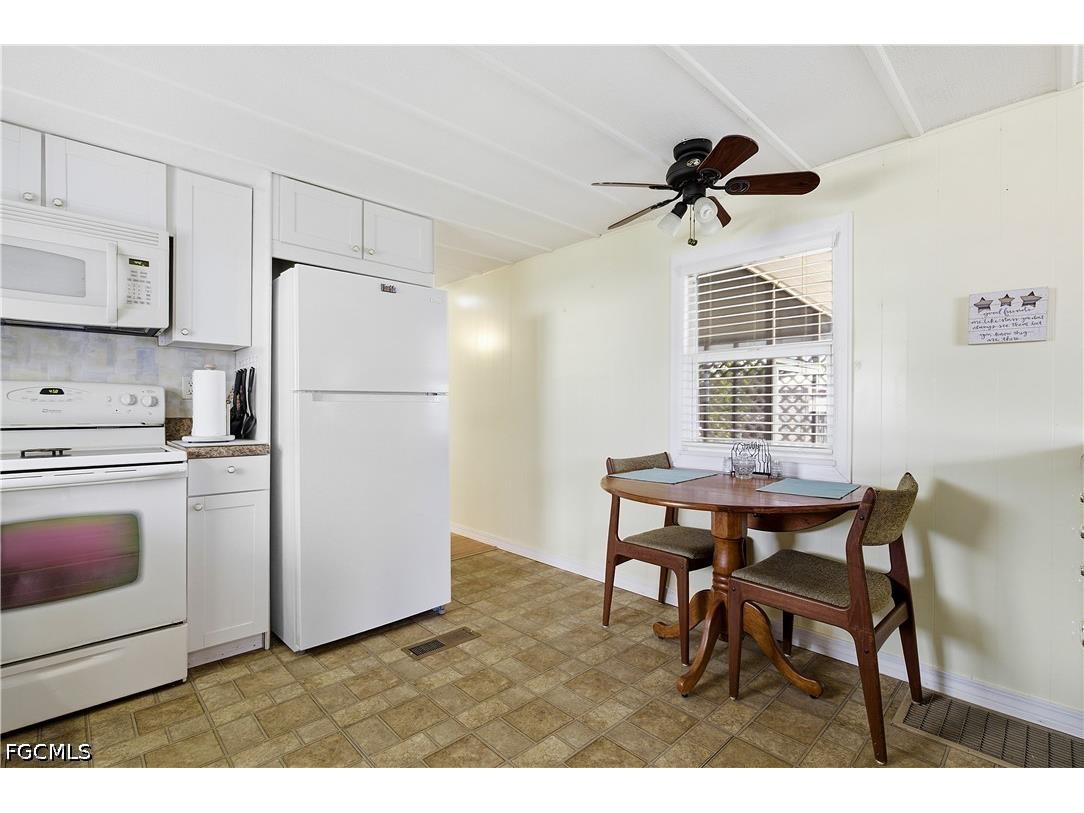 3101 Venus Lane North Fort Myers FL 33903 2026016081 image4