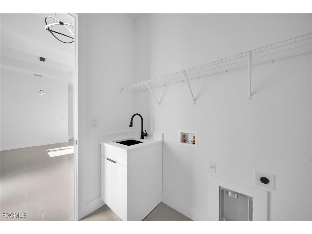 3102 Douglas Avenue S Lehigh Acres FL 33976 2025008849 image10