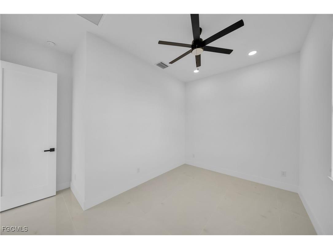 3102 Douglas Avenue S Lehigh Acres FL 33976 2025008849 image26