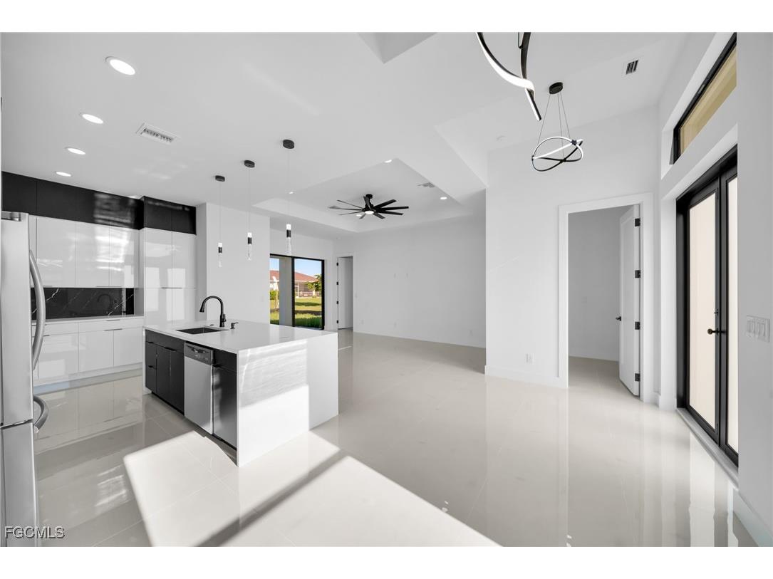 3102 Douglas Avenue S Lehigh Acres FL 33976 2025008849 image7