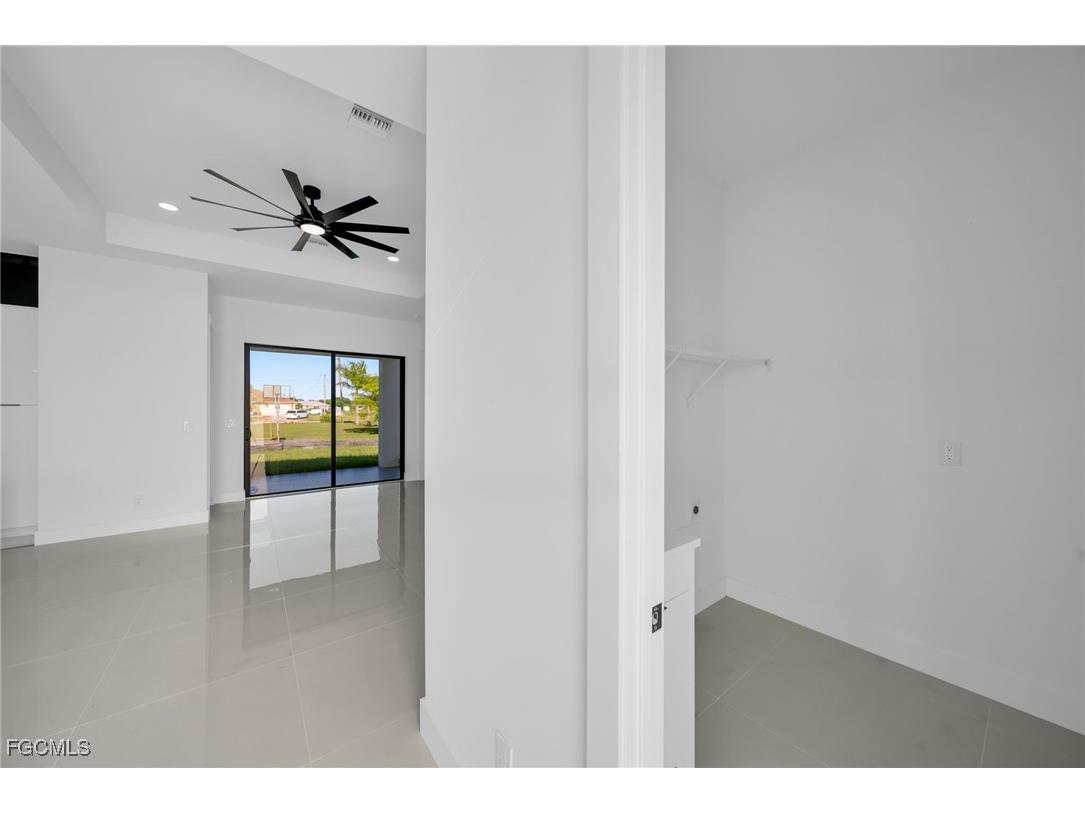 3102 Douglas Avenue S Lehigh Acres FL 33976 2025008849 image8