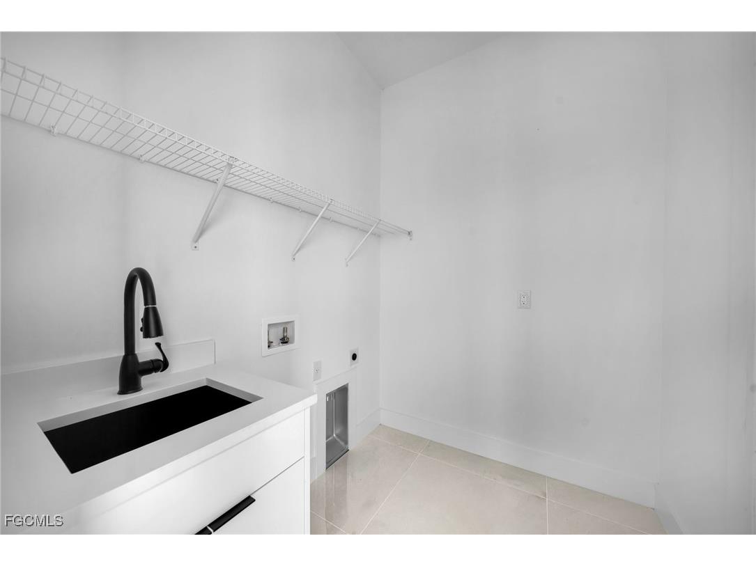 3102 Douglas Avenue S Lehigh Acres FL 33976 2025008849 image9