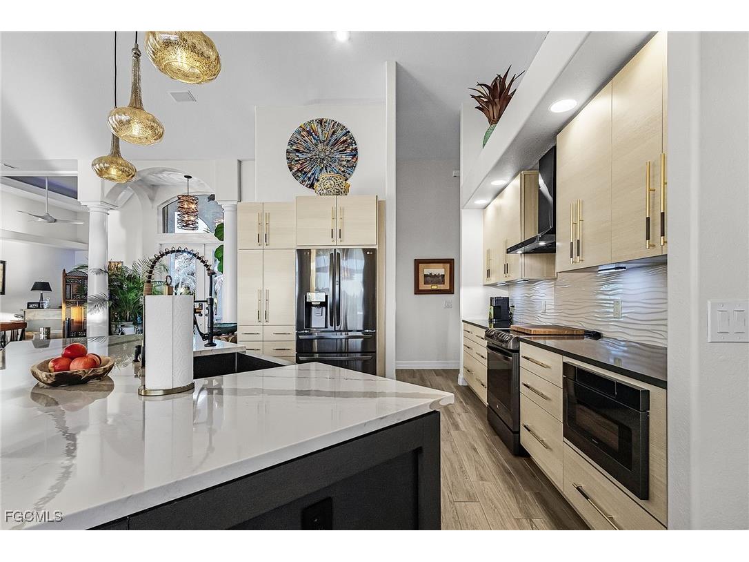 3102 NW 42nd Place Cape Coral FL 33993 2025015825 image17