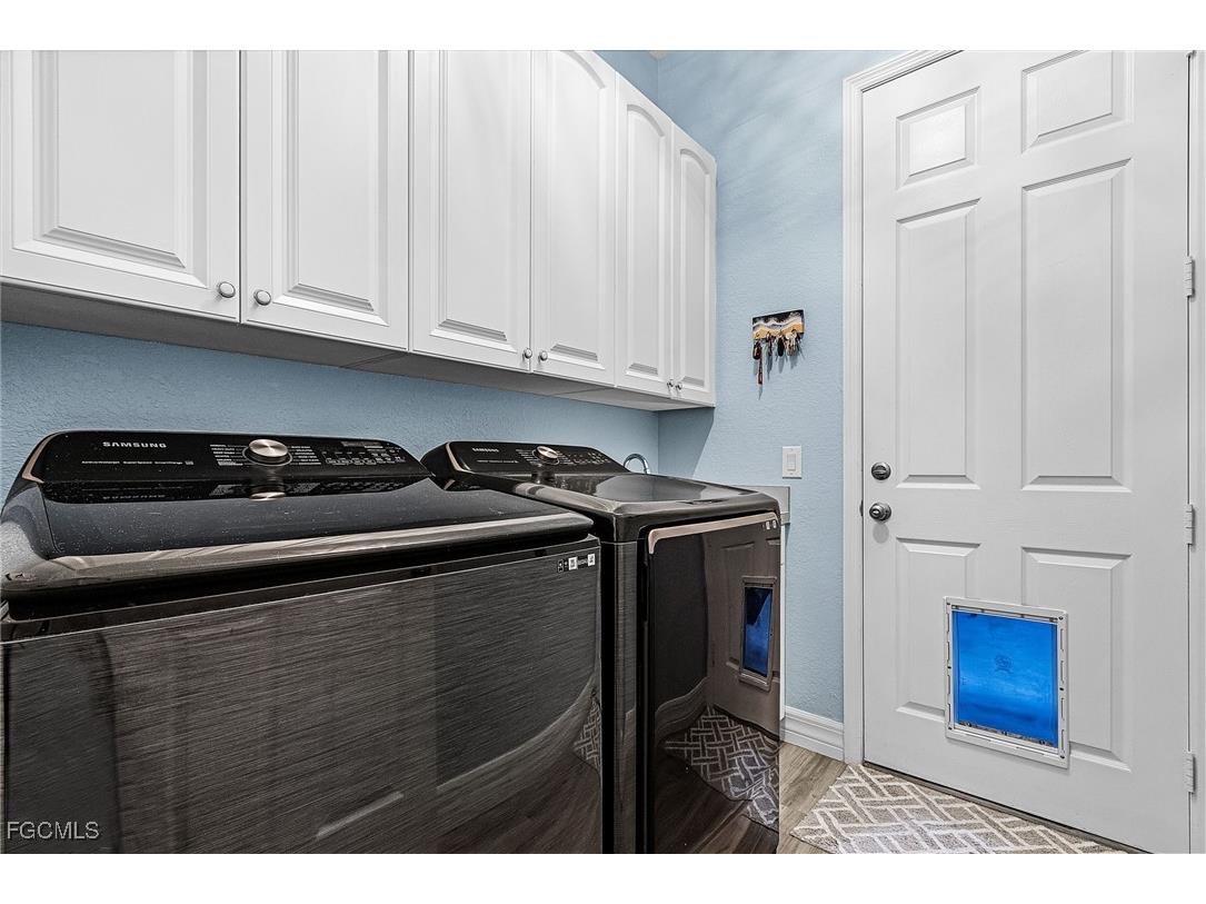 3102 NW 42nd Place Cape Coral FL 33993 2025015825 image28