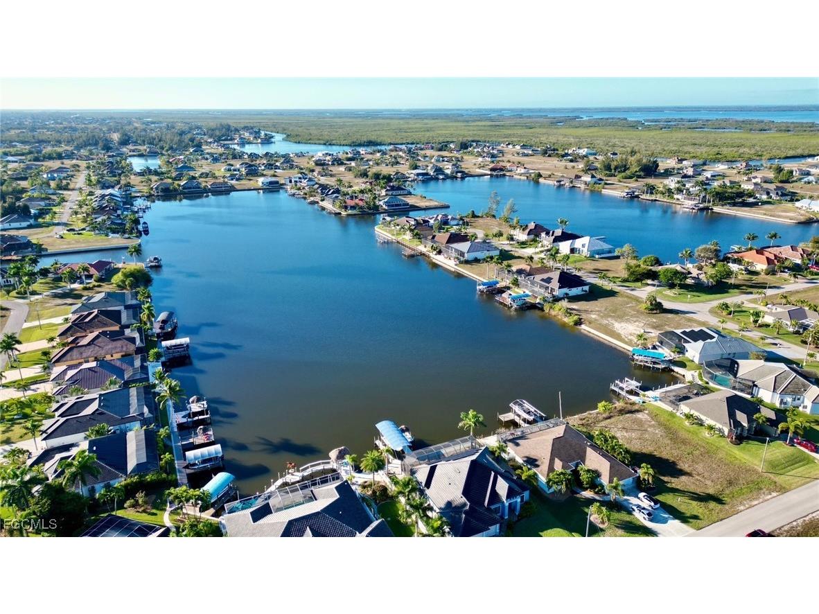 3102 NW 42nd Place Cape Coral FL 33993 2025015825 image43