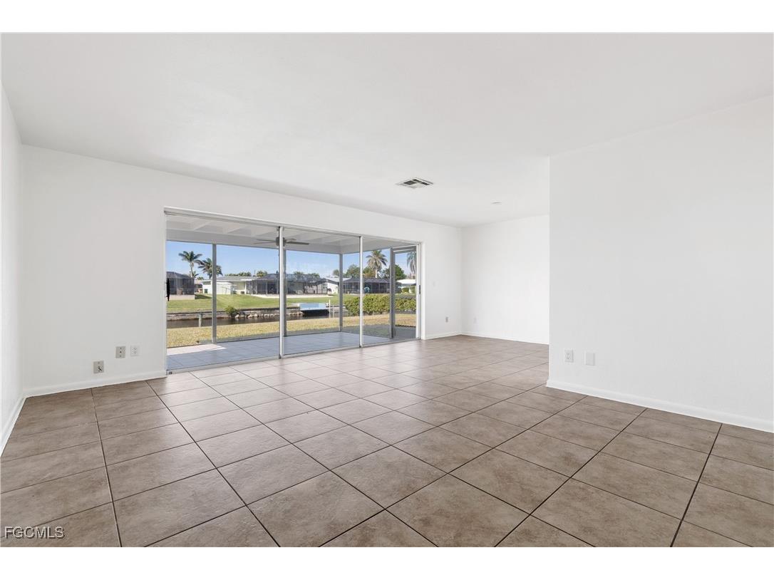 3102 SE 18th Avenue Cape Coral FL 33904 2025008954 image7
