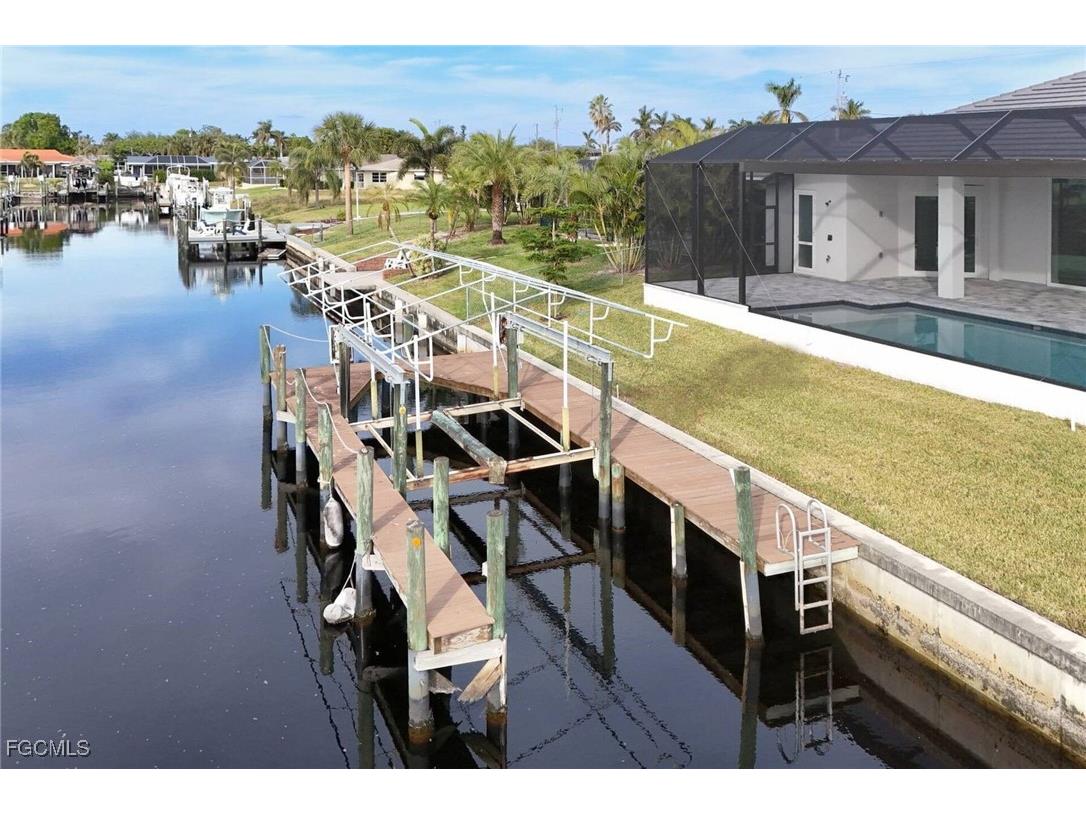 3102 SE 18th Place Cape Coral FL 33904 2025019770 image41