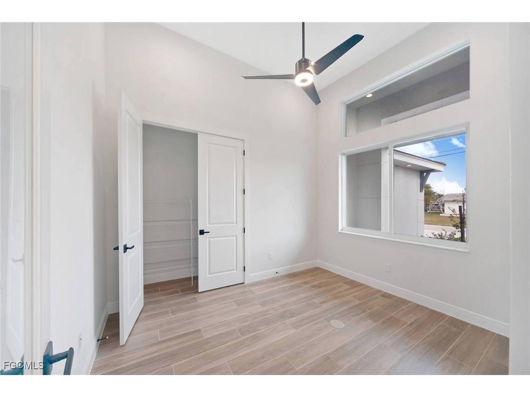 3102 SE 18th Place Cape Coral FL 33904 2025019770 image5