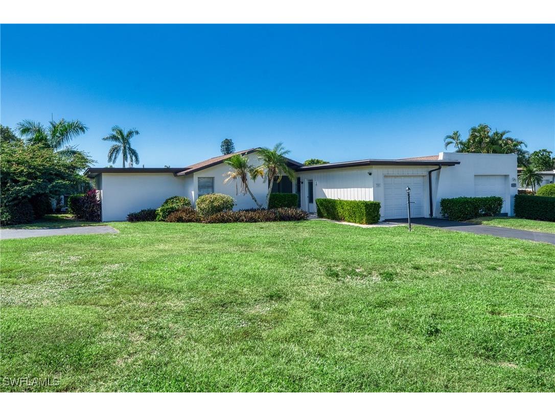 3103 Boca Ciega Drive Naples FL 34112 225080531 image2