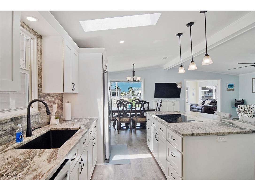 3103 Harpoon Lane Saint James City FL 33956 2025008575 image18