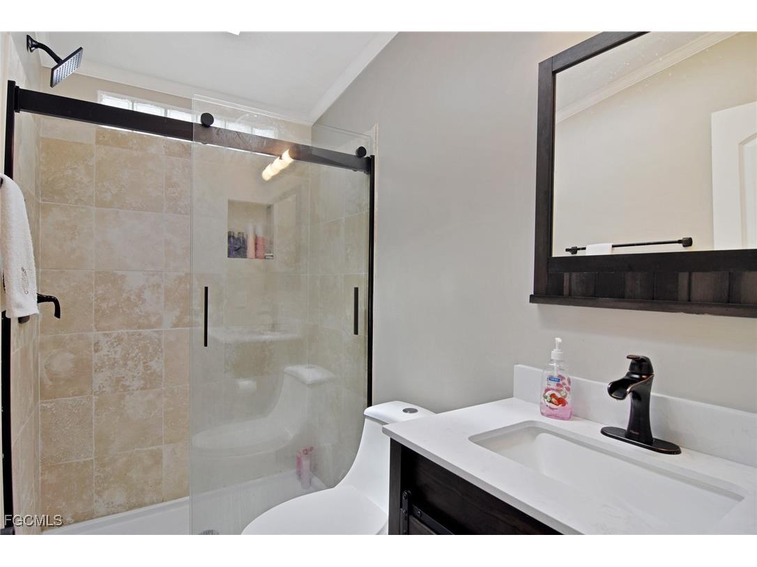 3103 Harpoon Lane Saint James City FL 33956 2025008575 image3