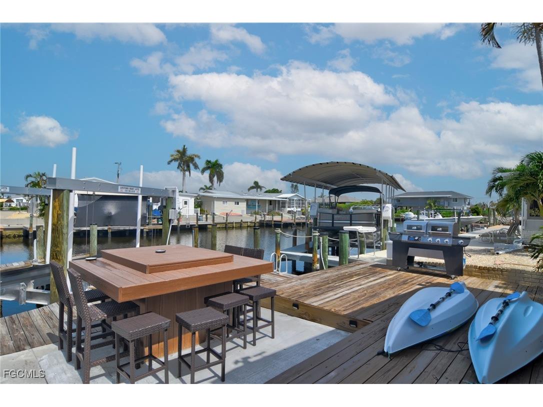 3103 Harpoon Lane Saint James City FL 33956 2025008575 image31