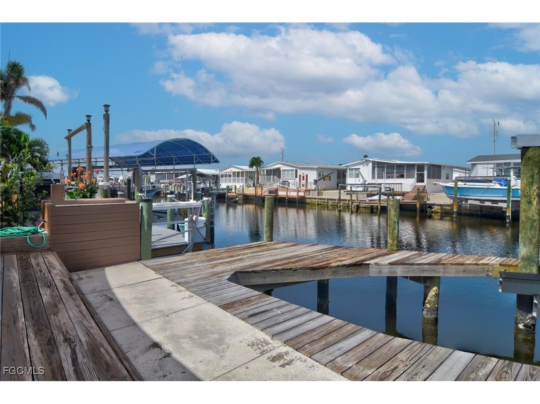 3103 Harpoon Lane Saint James City FL 33956 2025008575 image33