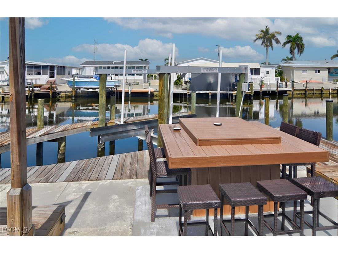 3103 Harpoon Lane Saint James City FL 33956 2025008575 image40