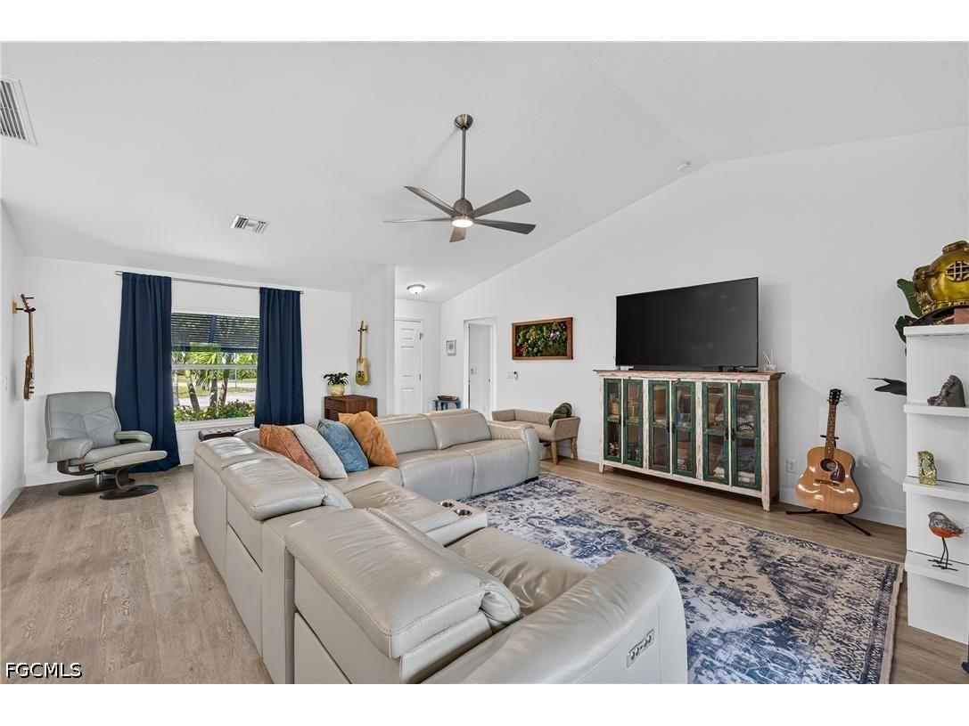 3104 Seafarer Drive Punta Gorda FL 33983 2026027809 image7