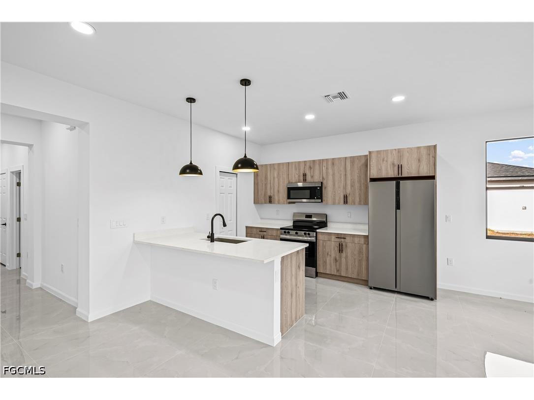 3105 42nd Street W Lehigh Acres FL 33971 2026021438 image7