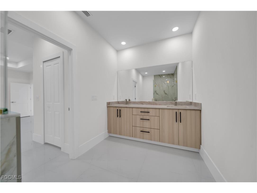 3105 63rd Street W Lehigh Acres FL 33971 2026002621 image25