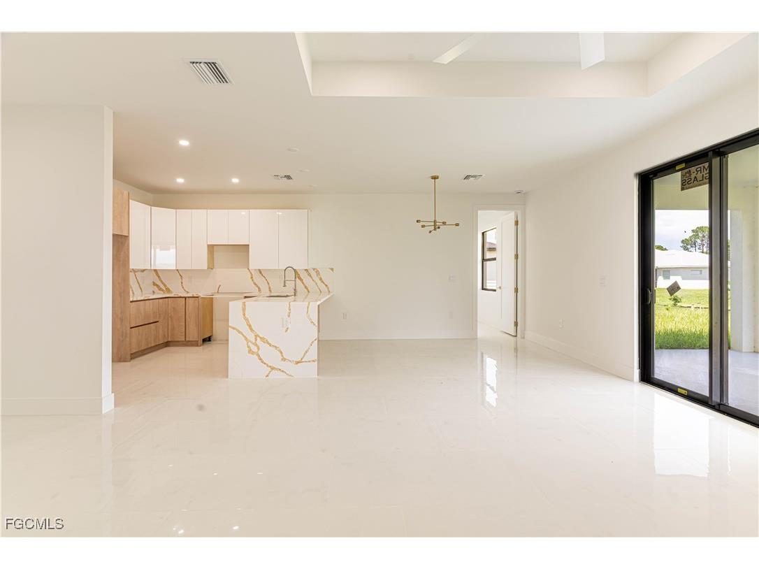 3105 Ruth Avenue S Lehigh Acres FL 33976 2025005563 image10