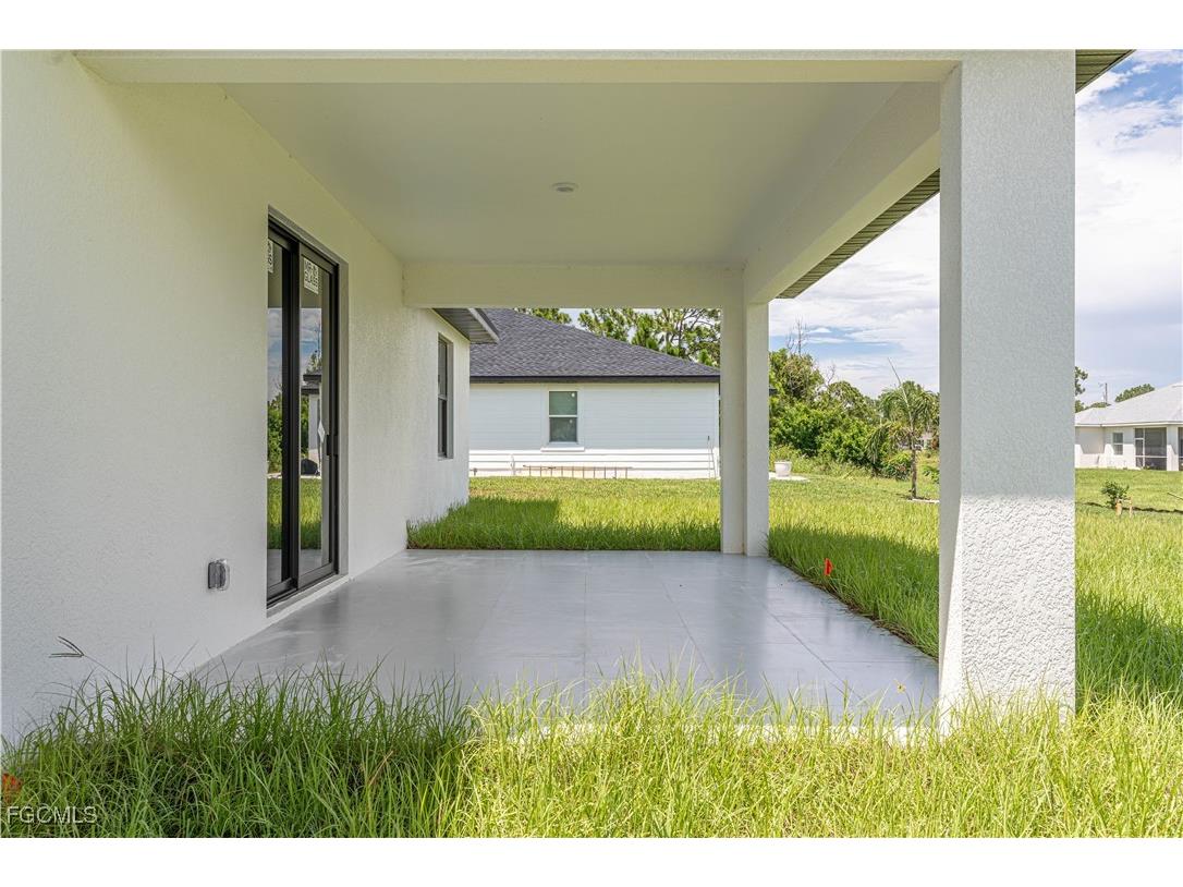 3105 Ruth Avenue S Lehigh Acres FL 33976 2025005563 image36