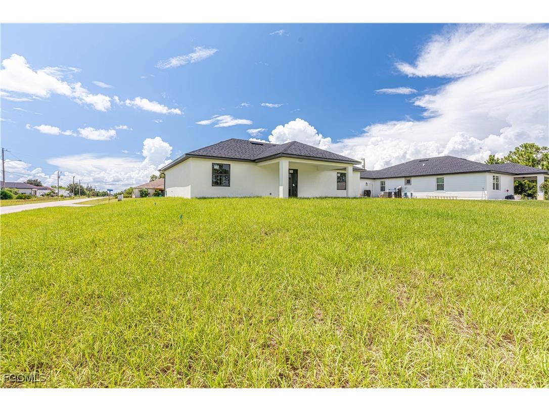 3105 Ruth Avenue S Lehigh Acres FL 33976 2025005563 image37
