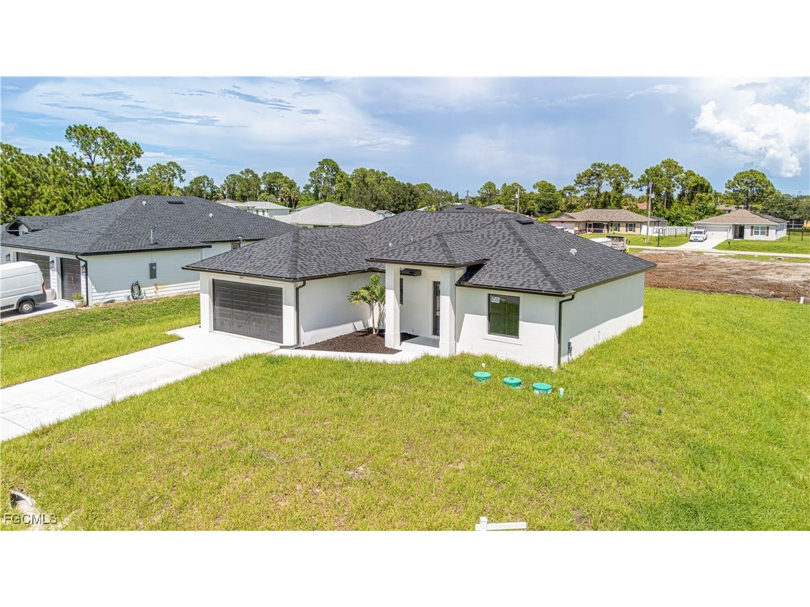 3105 Ruth Avenue S Lehigh Acres FL 33976 2025005563 image4