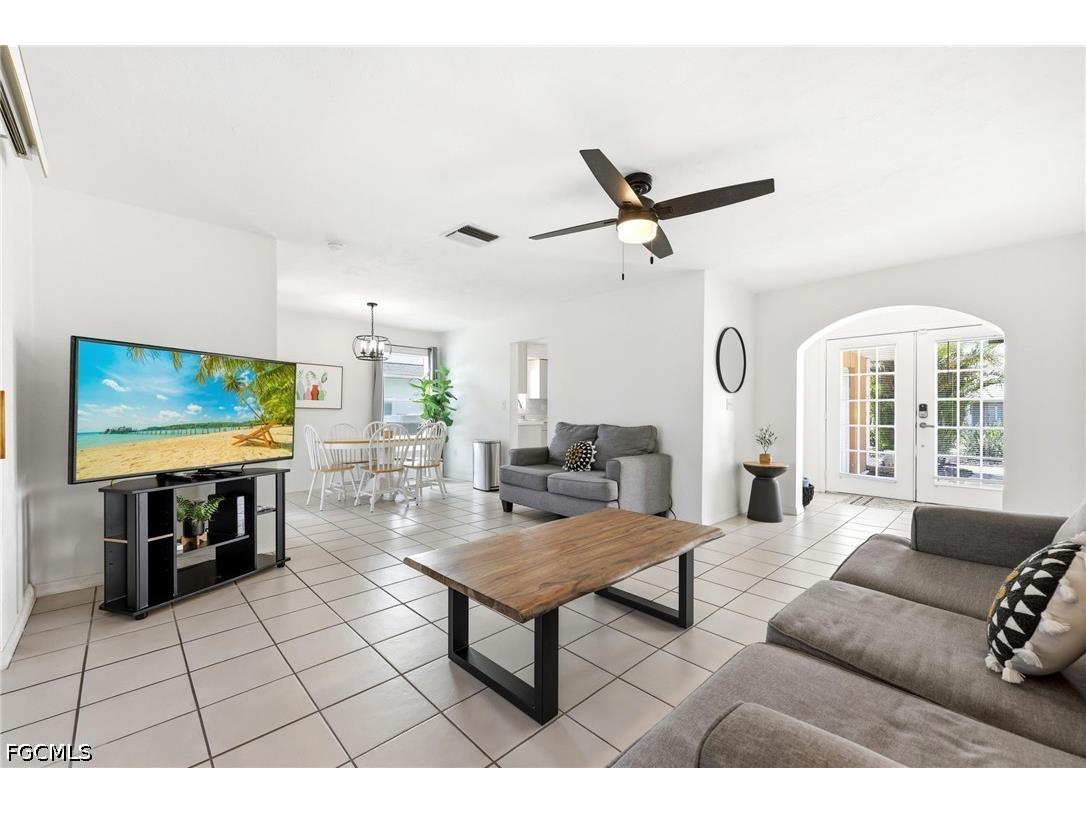 3105 SE 18th Avenue Cape Coral FL 33904 2026020286 image2