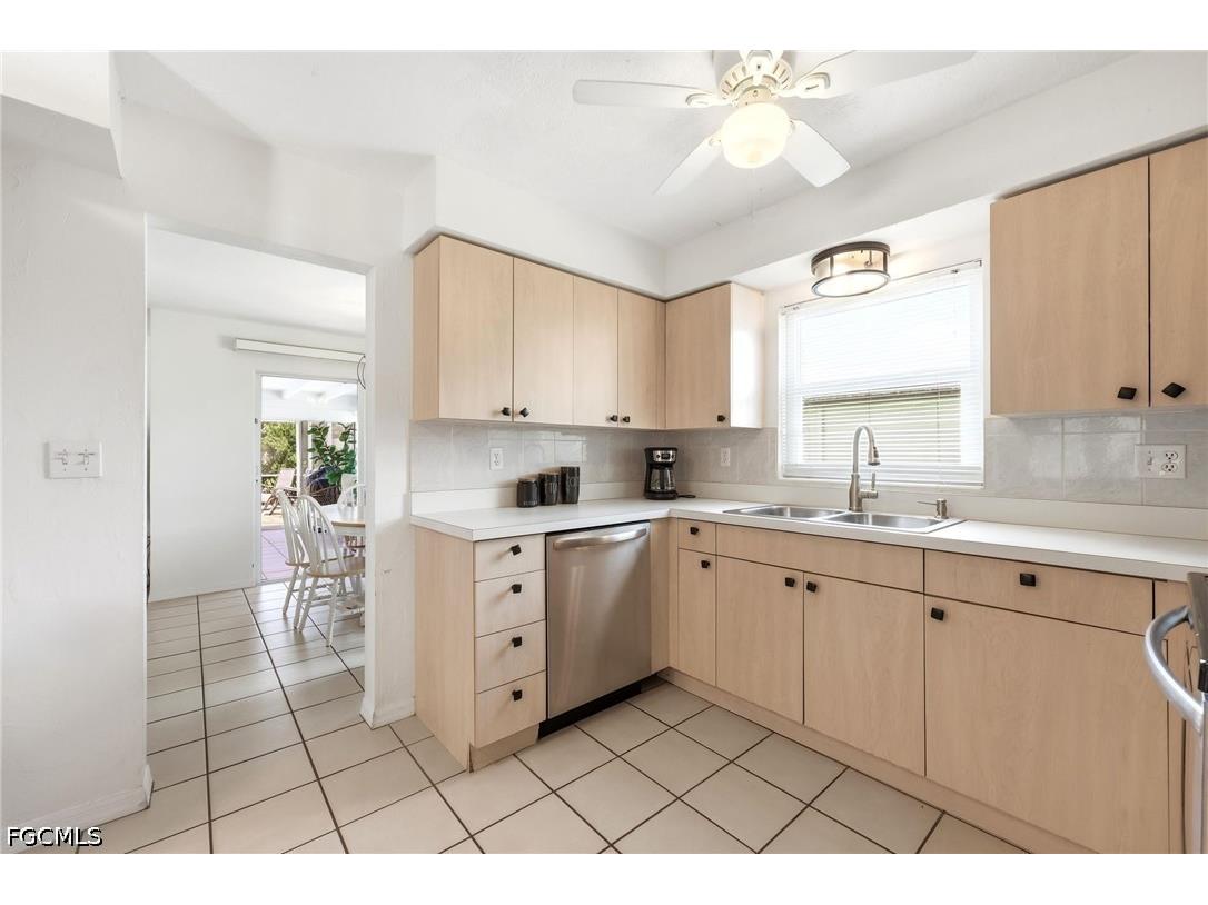 3105 SE 18th Avenue Cape Coral FL 33904 2026020286 image5