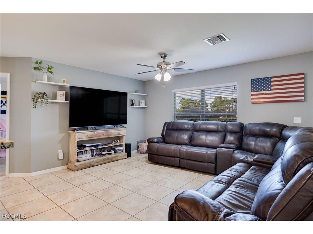 3107 5th Street SW Lehigh Acres FL 33976 2026011581 image5