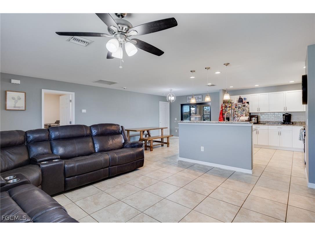 3107 5th Street SW Lehigh Acres FL 33976 2026011581 image8