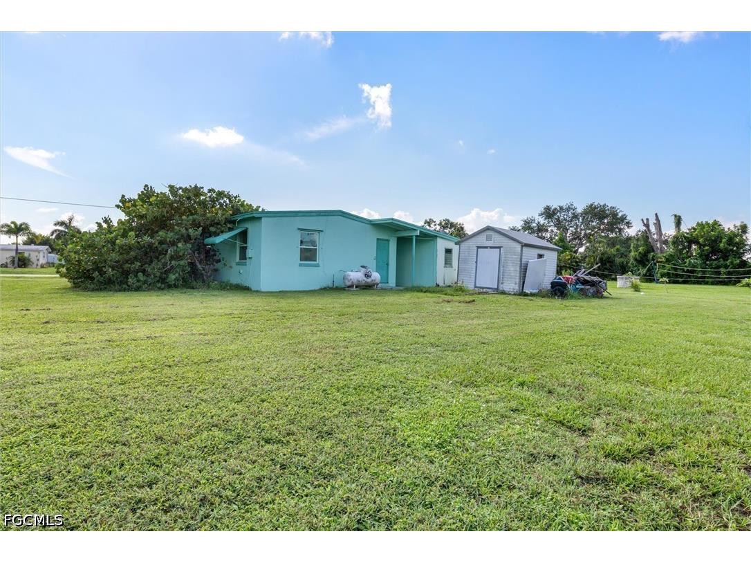 3107 Easy Street Port Charlotte FL 33952 2026015864 image4