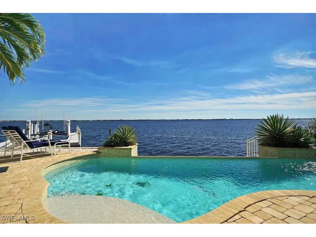 3107 SE 22nd Place Cape Coral FL 33904 225057278 image4