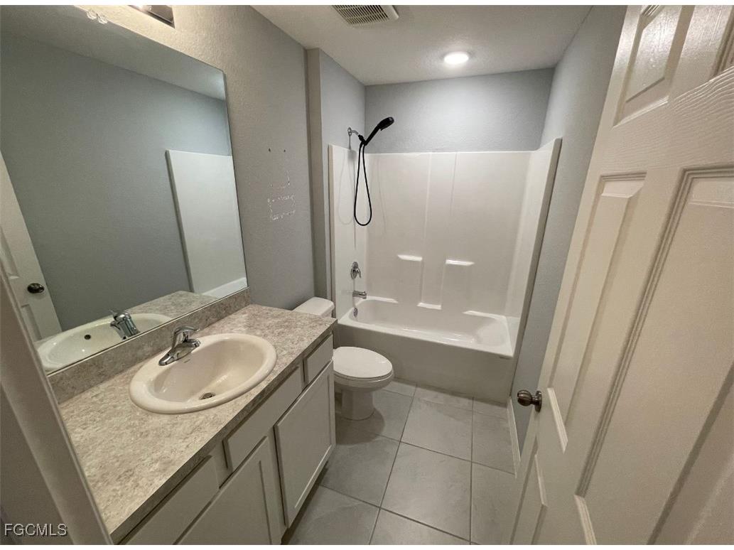 3108 64th Street W Lehigh Acres FL 33971 2025021878 image6