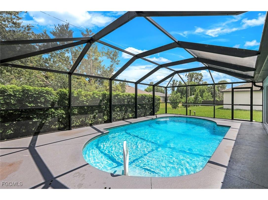 3109 NE 6th Place Cape Coral FL 33909 2025009217 image1