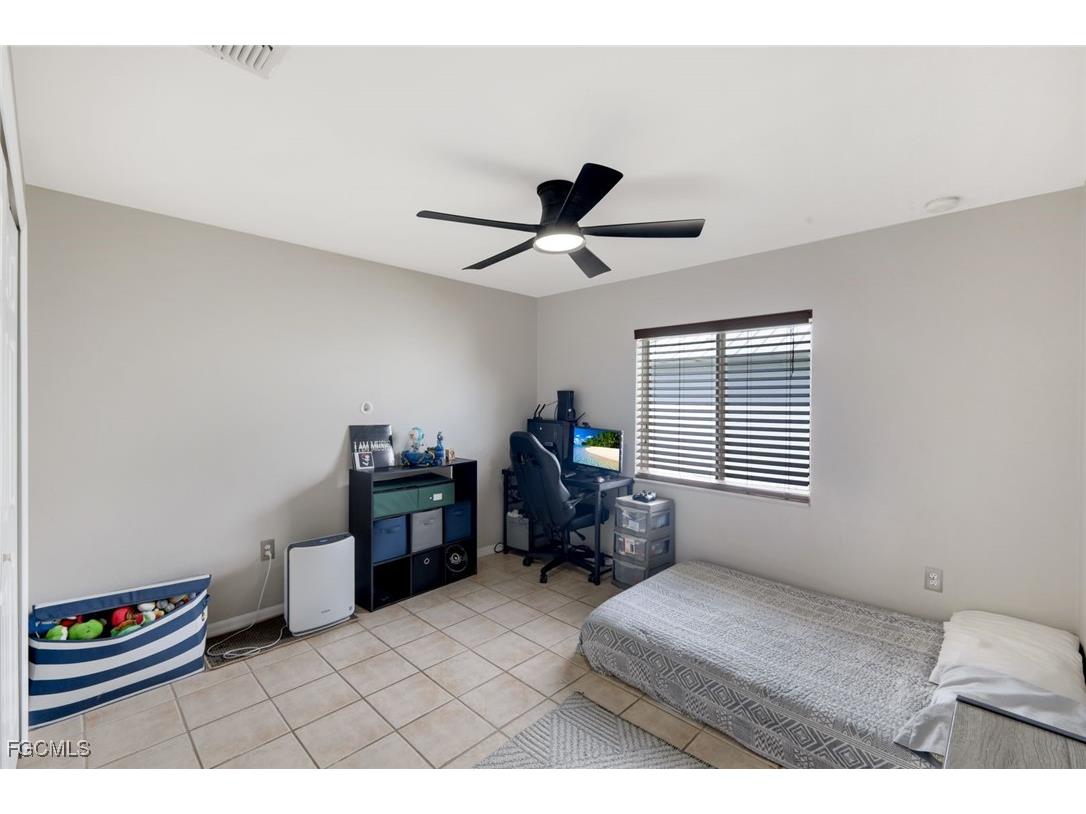 3109 NE 6th Place Cape Coral FL 33909 2025009217 image20