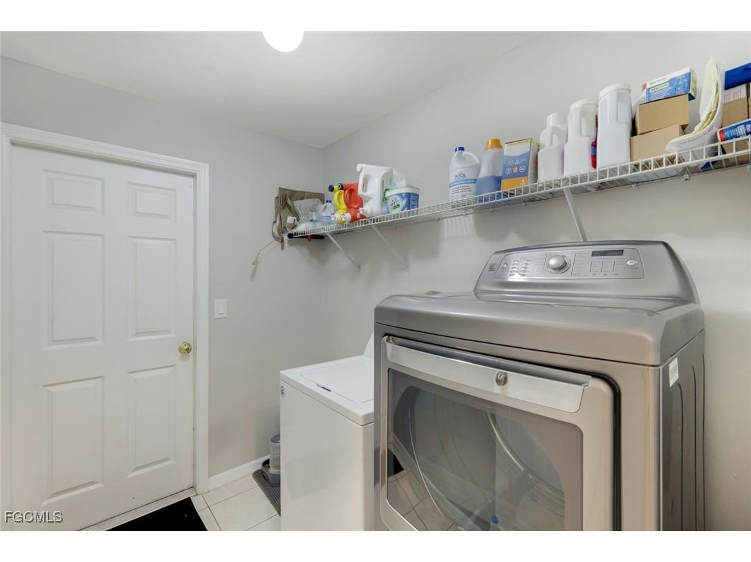 3109 NE 6th Place Cape Coral FL 33909 2025009217 image24