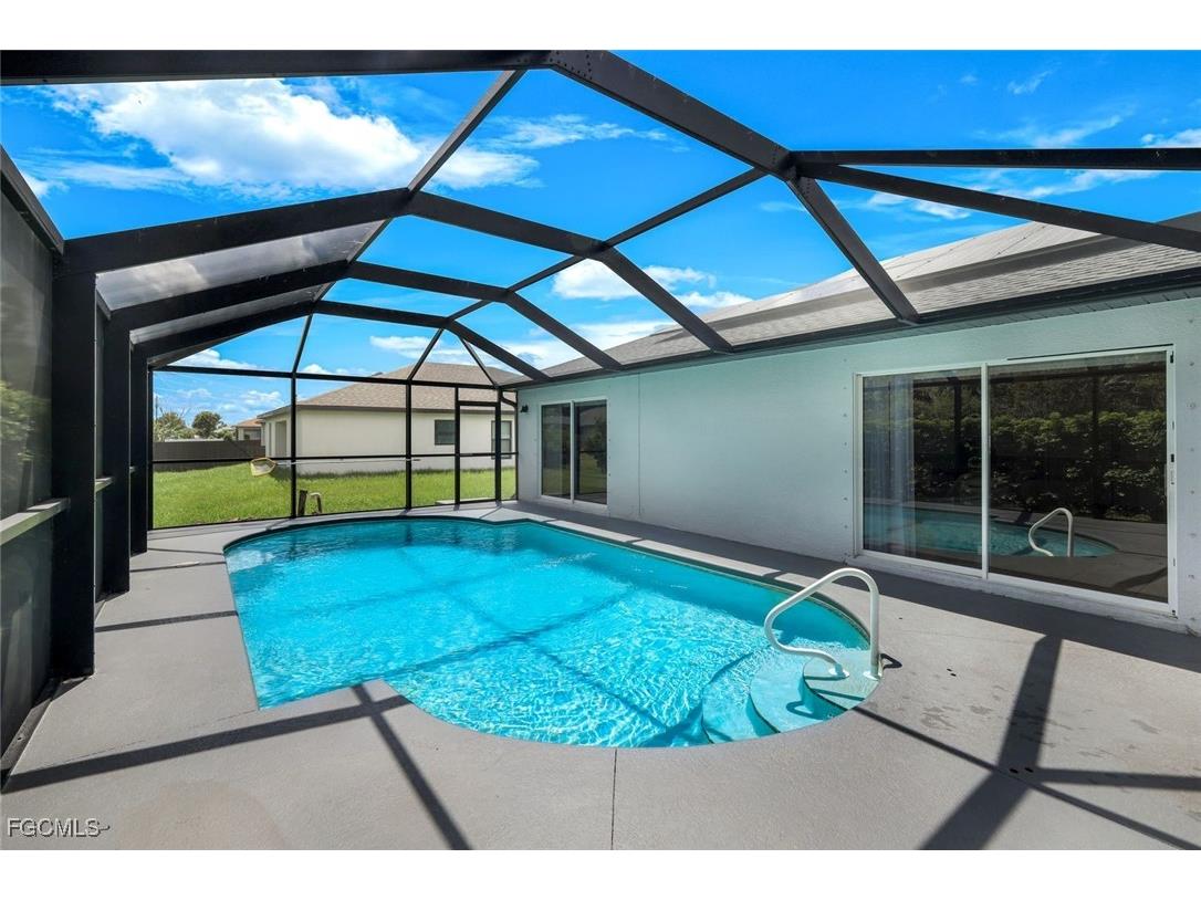 3109 NE 6th Place Cape Coral FL 33909 2025009217 image26