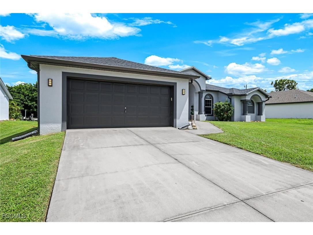 3109 NE 6th Place Cape Coral FL 33909 2025009217 image3