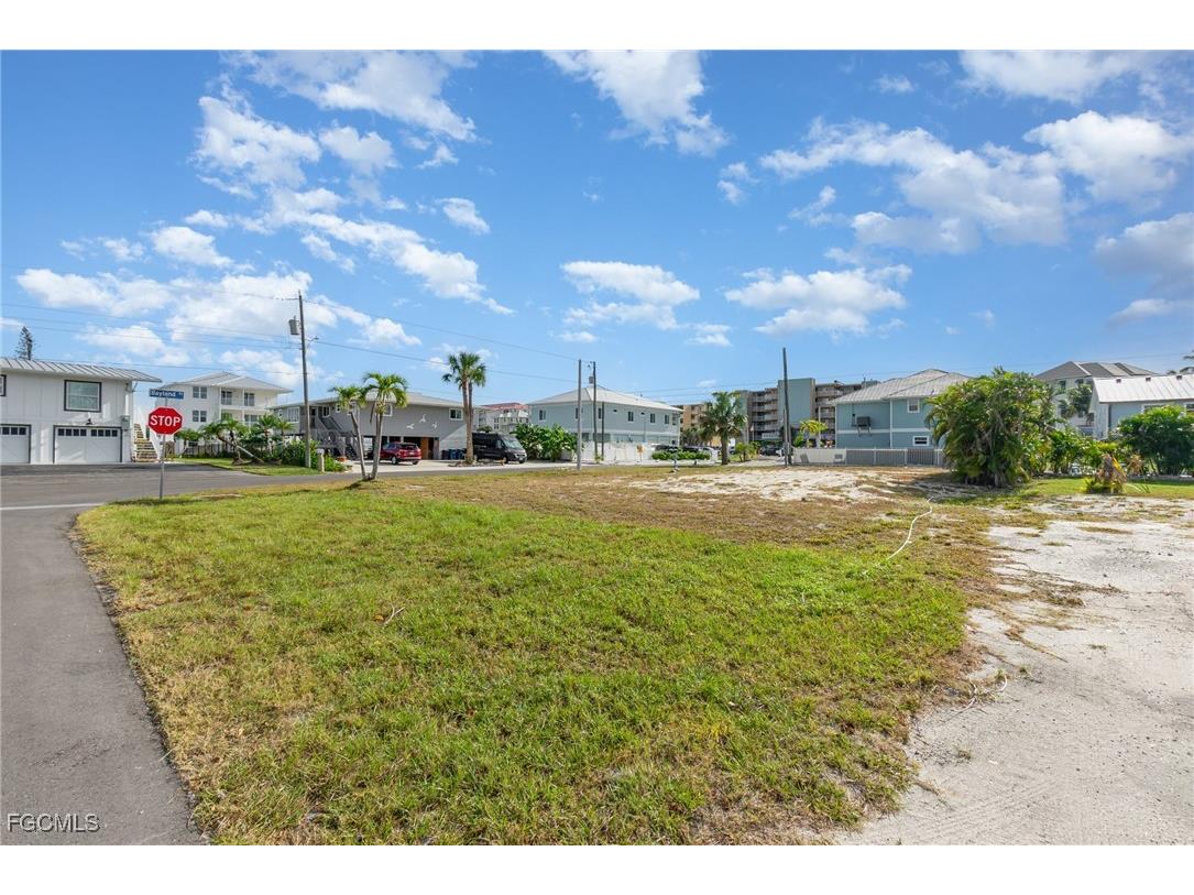 311 Bayland Road Fort Myers Beach FL 33931 2025019921 image7
