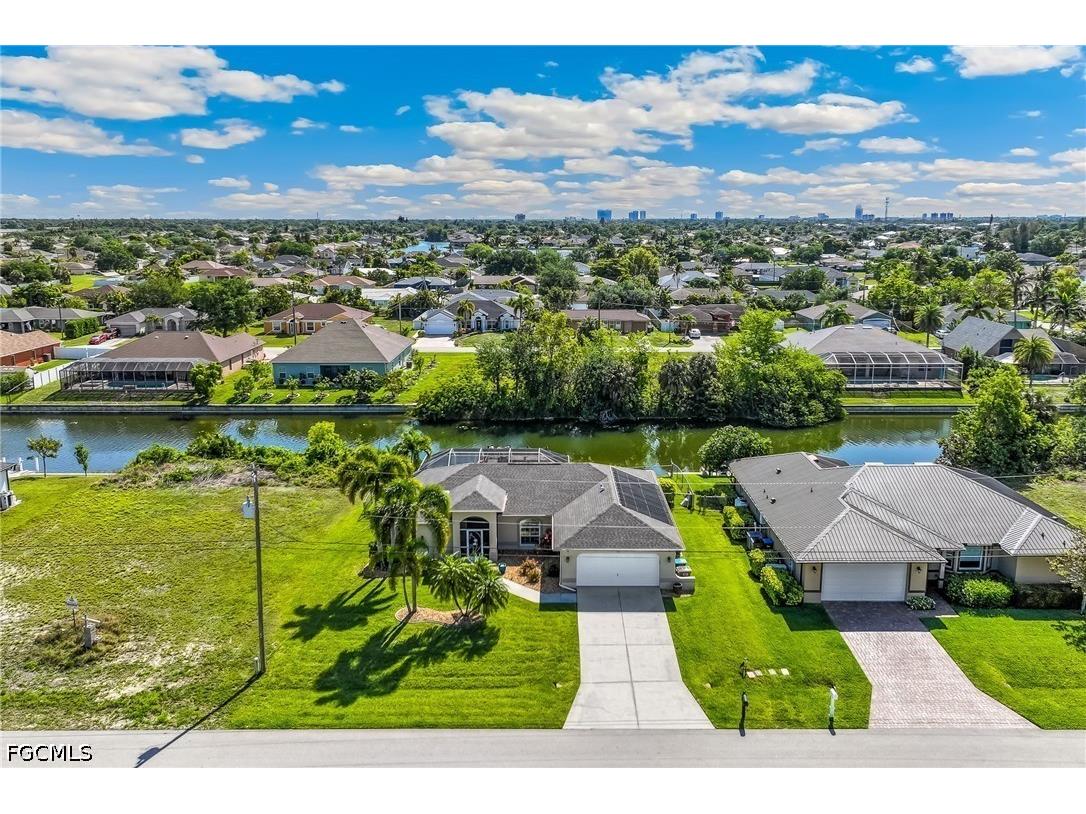 311 NE 17th Place Cape Coral FL 33909 2026017914 image1