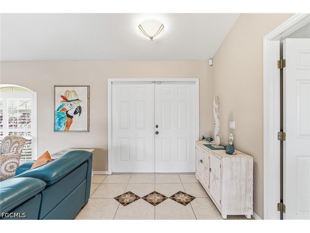 311 NE 17th Place Cape Coral FL 33909 2026017914 image5