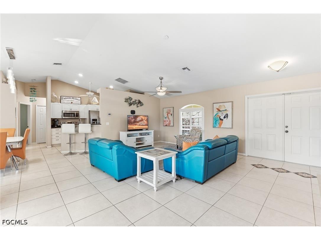 311 NE 17th Place Cape Coral FL 33909 2026017914 image6