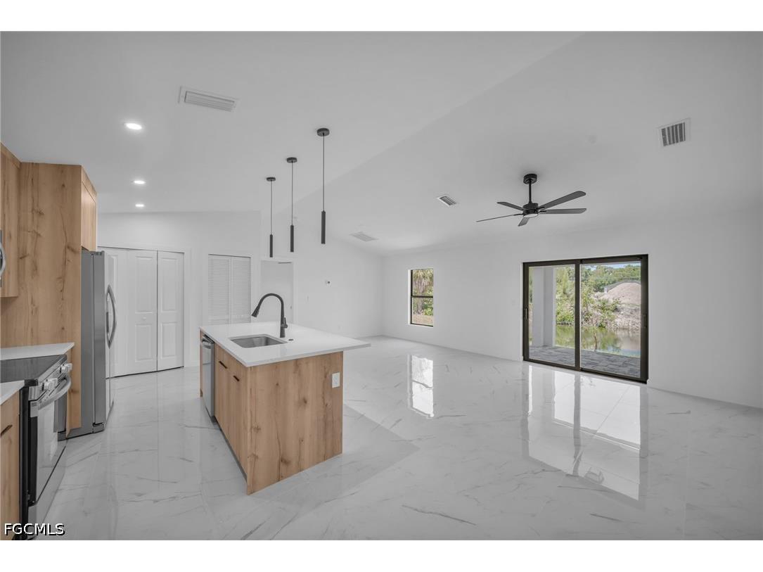 311 NE 31st Street Cape Coral FL 33909 2026018656 image21