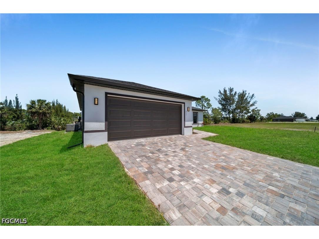 311 NE 31st Street Cape Coral FL 33909 2026018656 image3